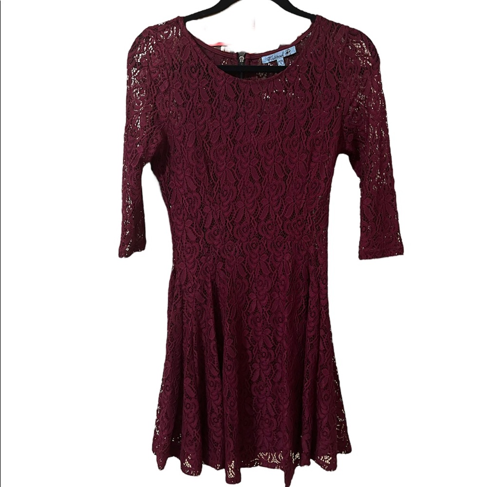 Elbow sleeve Lace Dress